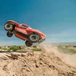 ARRMA 1/10 FURY MEGA 550 2WD Short Course Truck RTR Rood (Versie 2024/2025) met accu en lader