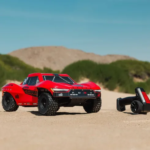 ARRMA 1/10 FURY MEGA 550 2WD Short Course Truck RTR Rood (Versie 2024/2025) met accu en lader