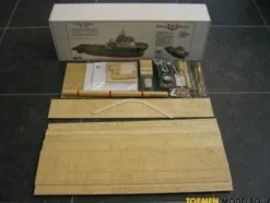 Billing Boats Fairmount Alpine Sleepboot houten scheepsmodel 1:75