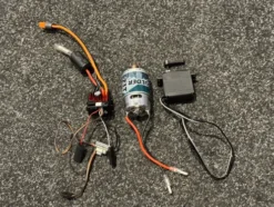 1/10 Brushed elektronica – Compleet met ESC, motor en servo – Nieuw – What You See Is What You Get