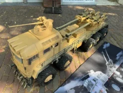 Cross RC Military Scaling kit XX10 T-REX 1/12 10×10 truck compleet met servo’s, motoren, regelaars, verlichting, ontvanger (auto is helemaal gebouwd en volledig nieuw)!