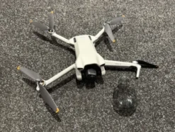 DJI Mini 3 drone (defect / geen garantie / crash schade)!