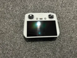 DJI RC Smart Remote Controller RM330 (DJI Mavic 3, DJI Mavic 3 Cine, DJI Mini 3 Pro) in een TOP staat met 1 jaar garantie!