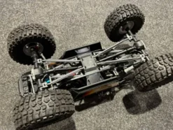 Element RC Enduro Trail Truck Gatekeeper met Hobbywing regelaar en Injora motor en 25kg servo in een nette staat!