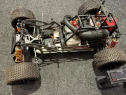 FG Monster Buggy 4WD 26cc 2-takt brandstof RC auto RTR + VRC Tuning uitlaat (in een nette staat / paar uurtjes gereden)!