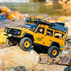 FMS 1/10 Land Rover Defender 110 FCX10 Scaler RTR (RS) Geel