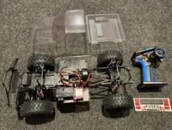 Injora 1/10 Crawler chassis compleet met motor, regelaar, zender, ontvanger en servo helemaal nieuw!