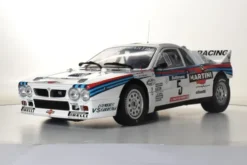 IXO Collection 1/8 Lancia Rally 037 metalen bouwpakket ( komt in oktober weer inmooiere doos)