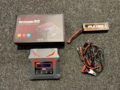 Maxam Invader 80 Lipo en NiMH Snellader + 1x HPI 5300 mah 2s lipo batterij in een nette staat! – verkocht