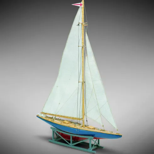 Mini Mamoli Endeavour II houten scheepsmodel 1:193