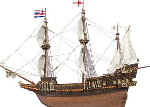 OcCre Golden Hind houten scheepsmodel 1:45