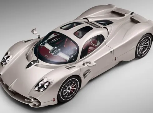 Pocher Pagani Utopia Coupé 1/8 metalen bouwpakket