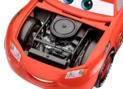 Revell Model Set Lightning McQueen in 1:24 bouwpakket met lijm en verf