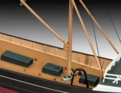 Revell Northsea Fishing Trawler in 1:142 bouwpakket