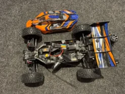 ROGUE Buggy 1/8 Brushless – Gebruikt in prima staat – Inclusief zender