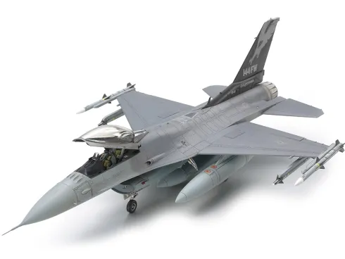 Tamiya Lockheed Martin F-16 Fighting Falcon in 1/48 bouwpakket