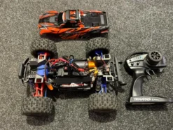 Traxxas Mini Maxx BL-2S Monster Truck RTR + Hobbywing MAX10 140A regelaar en 4000kv motor + Traxxas LED set + GPM tuning onderdelen in een TOP staat met 1 jaar garantie!