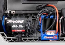 Traxxas Rustler 4X4 BL2-S Brushless 1/10 Stadium Truck Blauw + (GRATIS Traxxas 3000mah 7.4V 2S Lipo + Traxxas Charger EZ-Peak USB-C 40W lader twv €68.90)