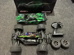 Traxxas Rustler 4X4 Ultimate VXL Brushless Stadium Truck RTR TSM 2.4Ghz Groen commpleet met Traxxas Bluetooth module en Proline achterbanden (30 minuten jong)!