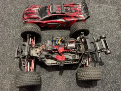 Traxxas Rustler 4X4 VXL Brushless Stadium Truck Compleet Met Upgrades Zoals De Assen, LED Set, Banden Etc. Diffs Zijn Kapot (Gebruikt / Geen Garantie)!