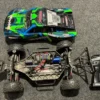 Traxxas Slash 4×4 Ultimate Brushless Shourt Course Truck RTR TSM 2.4Ghz + Traxxas aluminium toelink set + Proline Badlands banden + Traxxas LED set voor en achter (nette staat)!