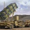 Trumpeter M983 HEMTT & M901 Launching Station oMIM -104F Patriot SAM System(PAC-3) – 1:35 bouwpakket