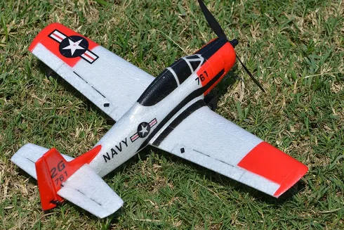 Volantex T-28 TROJAN 400mm 4-kanaals elektro vliegtuig met gyroscoop RTF