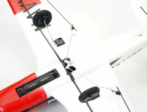 Volantex T-28 TROJAN 400mm 4-kanaals elektro vliegtuig met gyroscoop RTF
