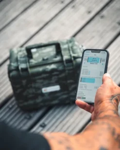 Voltacase Outdoorcase 105Ah LiFePO4 Camouflage (12 volt) (met plus- en minpool)