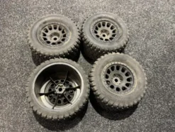 4x Traxxas XRT 1/5 8S banden (gebruikt maar in orde)!